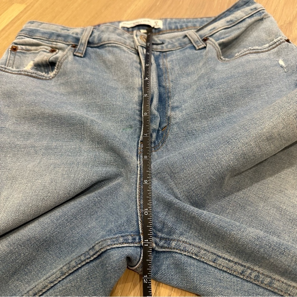 Abercrombie & Fitch The Mom High Rise Blue Holes High Rise Casual Comfy Size 27 - Picture 9 of 11